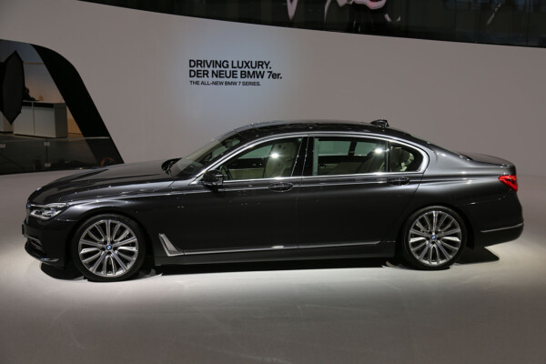 Bmw digital signage #2