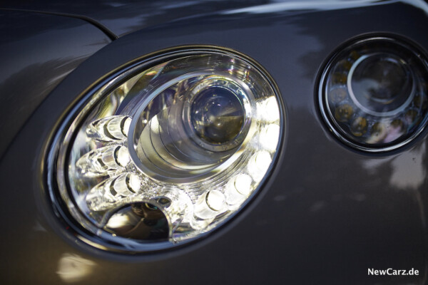 newcarz-bentley-continental-gtc-w12-01