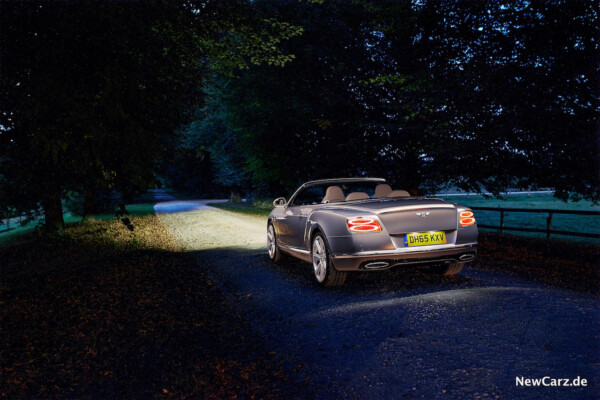 newcarz-bentley-continental-gtc-w12-17