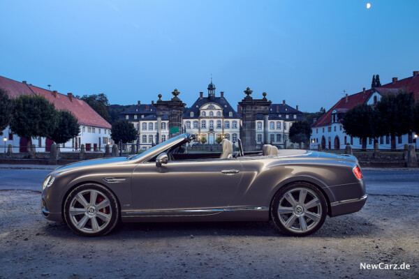 newcarz-bentley-continental-gtc-w12-19