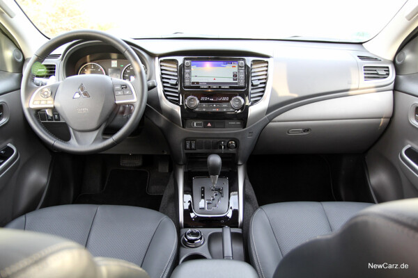 newcarz-mitsubishi-l200-05