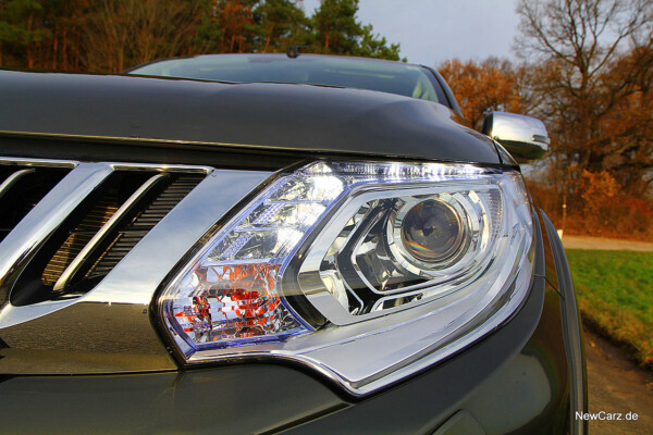 newcarz-mitsubishi-l200-26