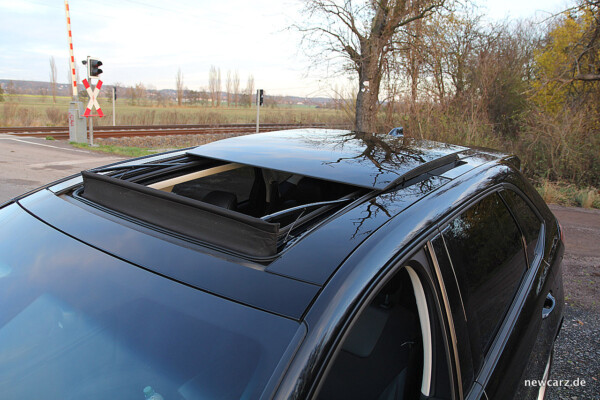 Ford Edge Panoramadach offen