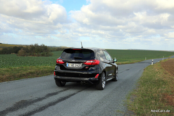 Ford Fiesta ST schräg hinten rechts