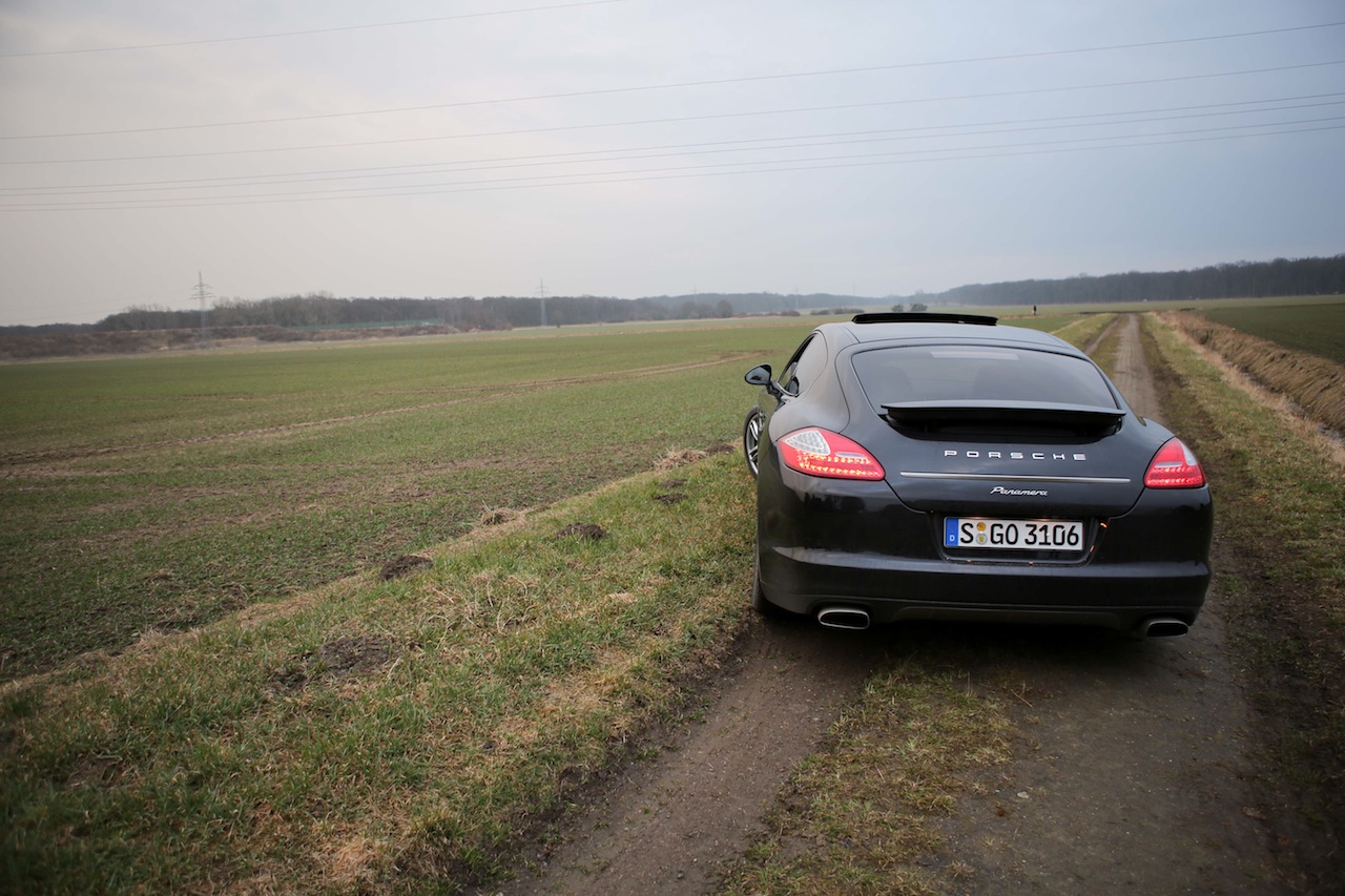 Porsche Panamera 65490