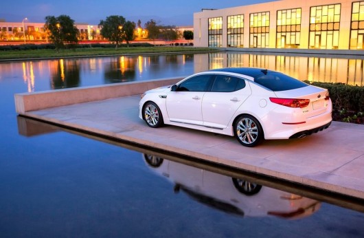 Kia-Optima_2014_1280x960_wallpaper_14