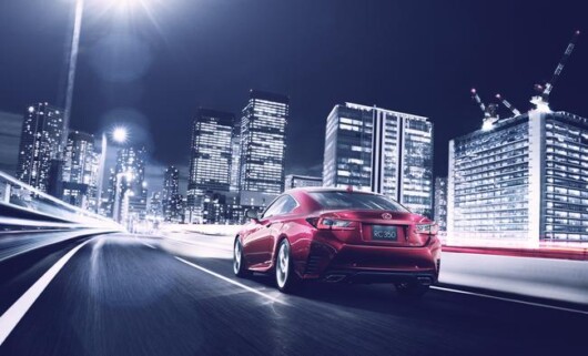 Lexus_RC_city_dynamic_rear__mid