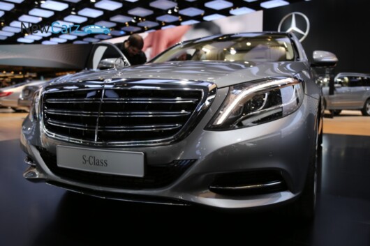 NewCarz-Mercedes-Benz-S-600-W222-Detroit-NAIAS-90