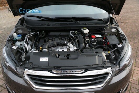 NewCarz-Peugeot-308-Fahrbericht-Probefahrt-Testbericht-026