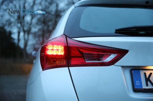 NewCarz-Toyota-Auris-Touring-Sports-Hybrid-Fahrbericht-Testbericht-Probefahrt-321