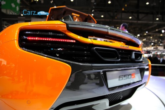 NewCarz-McLaren-650S-Geneva-271