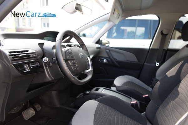 NewCarz-Citroen-Grand-C4-Picasso-713