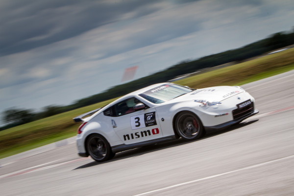 Nissan_370_Z_Nismo_1