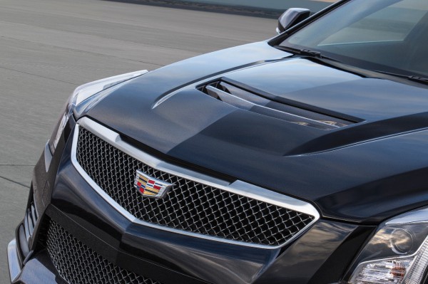 NewCarz-Cadillac-ATS-V-Coupe-4