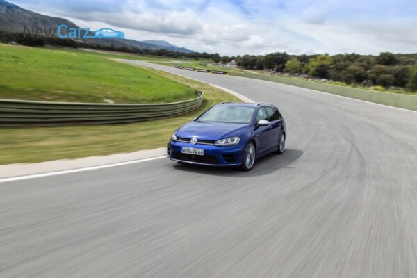 NewCarz-Volkswagen-Golf-R-Variant-Fahrbericht-186