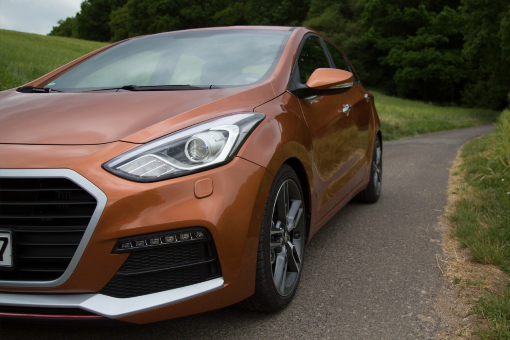 Newcarz-Hyundai-i30Turbo (3)