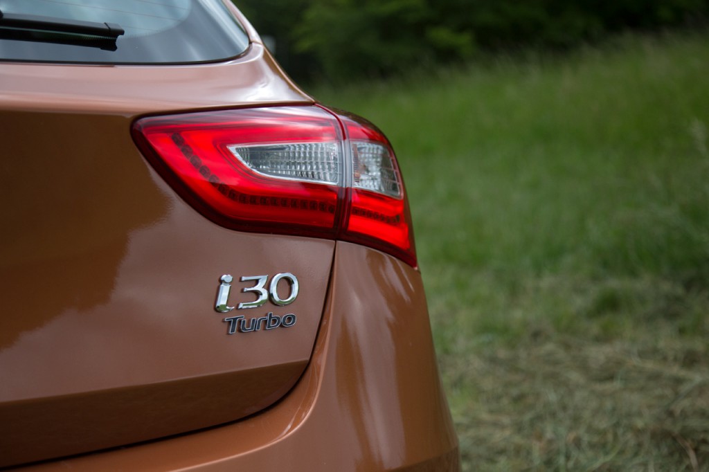 Newcarz-Hyundai-i30Turbo (5)