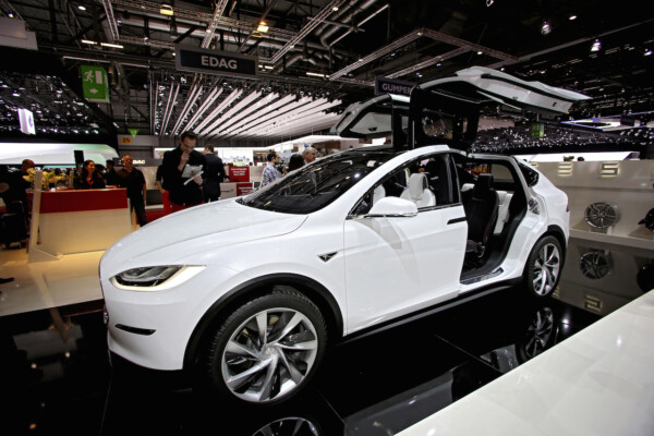 Tesla-Modell-X