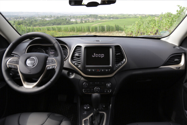 Jeep-Cherokee-Fahrbericht-NewCarz07