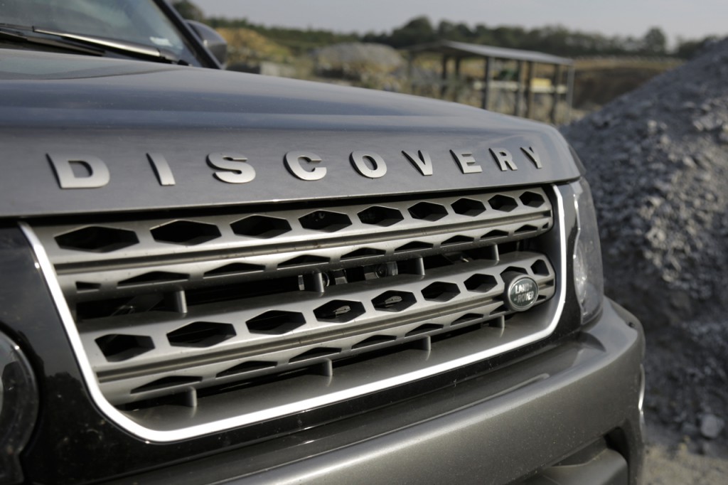 LandRoverDiscovery_1280x853_17