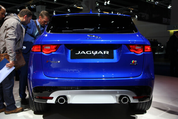 Jaguar F-Pace Heck