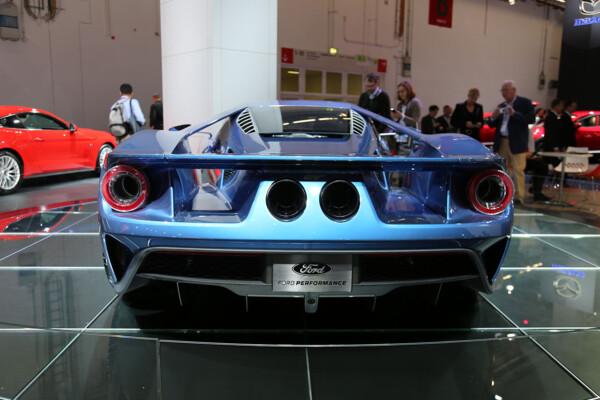 Ford GT