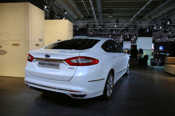 NewCarz-Ford-Vignale (7)