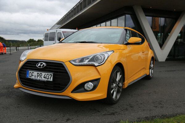 NewCarz-Hyundai-Veloster (19)