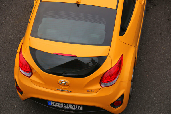 NewCarz-Hyundai-Veloster (20)