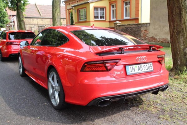 NewCarz Audi RS7