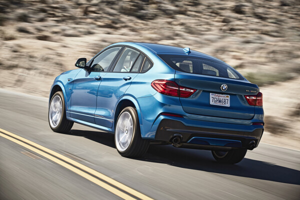 NewCarz-BMW-X4-M40i-2