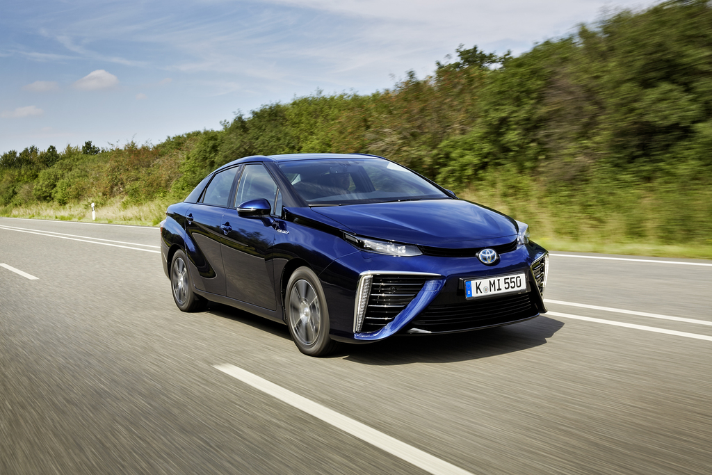 Toyota Mirai – Mit Wasserstoffantrieb in die Zukunft