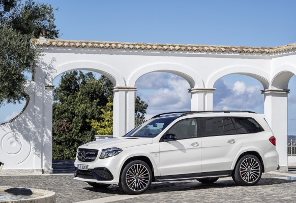 Mercedes-AMG GLS 63 4MATIC, Exterieur: designo diamantweiß bright exterior: designo diamond white bright