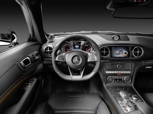 Mercedes-AMG SL 63, Polsterung: Leder schwarz, Zierteile: AMG Carbon Mercedes-AMG SL 63, leather black, trim: AMG carbon