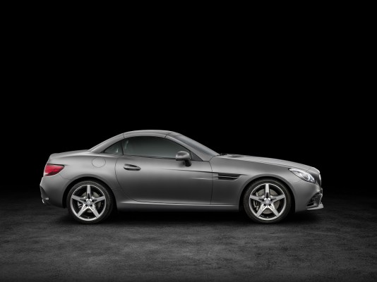 Mercedes-Benz SLC 300, designo cerrusitgrau magno, AMG Line Mercedes-Benz SLC 300, designo cerrusit grey magno, AMG Line