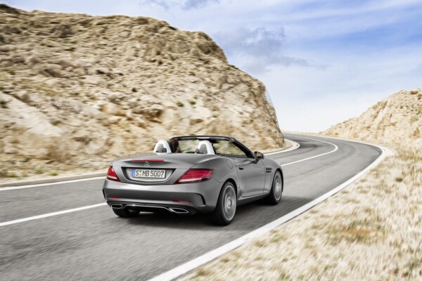 Mercedes-Benz SLC 300, designo cerrusitgrau magno, AMG Line Mercedes-Benz SLC 300, designo cerrusit grey magno, AMG Line