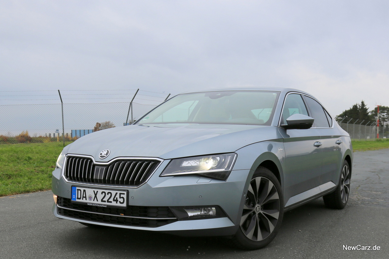 Skoda Superb Lim-28