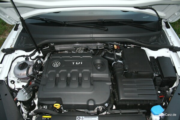 1-NewCarz-VW-Passat-Alltrack-18