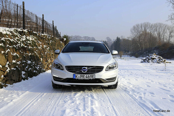 NewCarz-Volvo-V60-D6 (22)