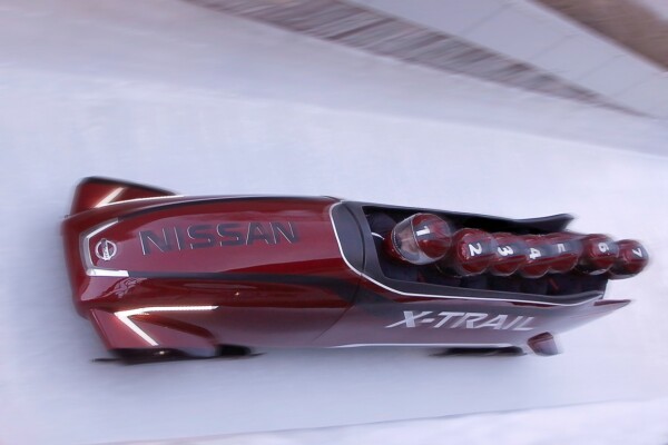 NewCarz-Nissan-Bobsleigh-08