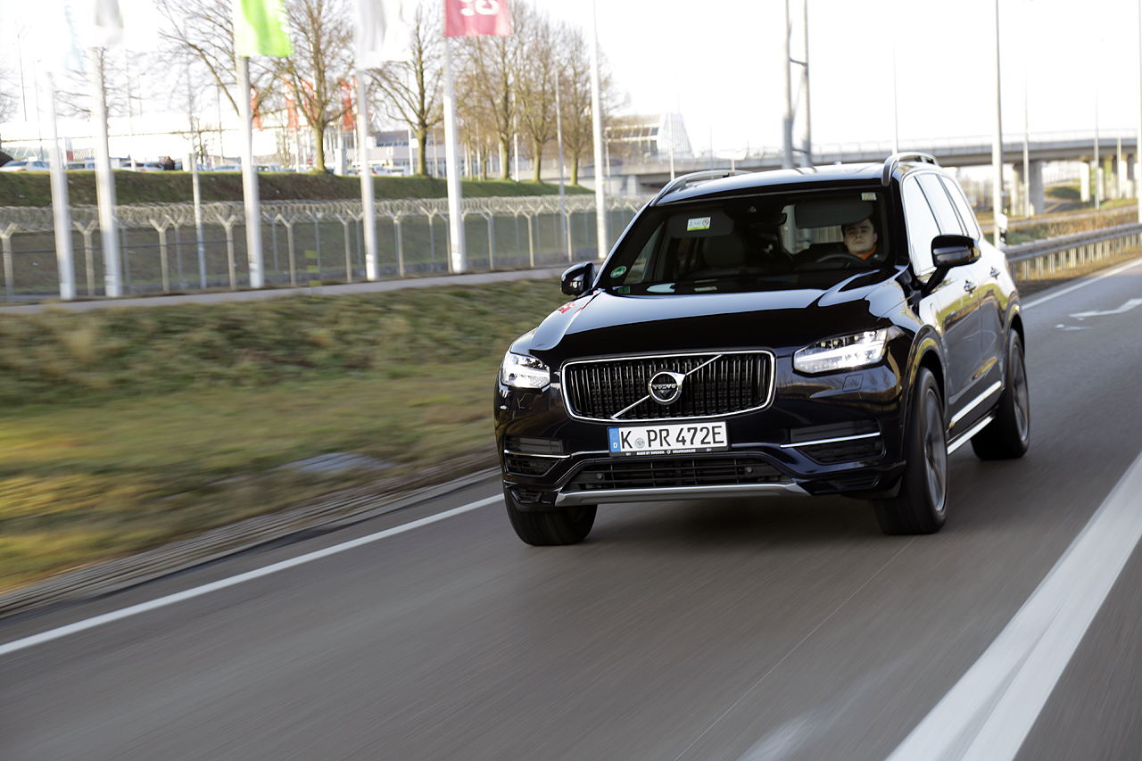 NewCarz Volvo XC90 Winter Test Drive 2016