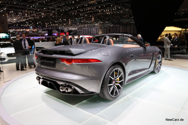 Jaguar-F-Type-SVR