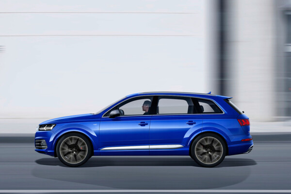 NewCarz-Audi-SQ7-TDI (3)