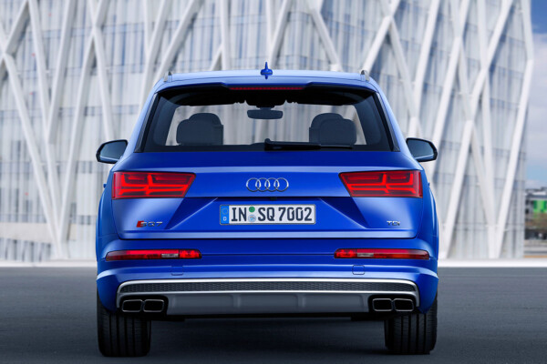 NewCarz-Audi-SQ7-TDI (4)