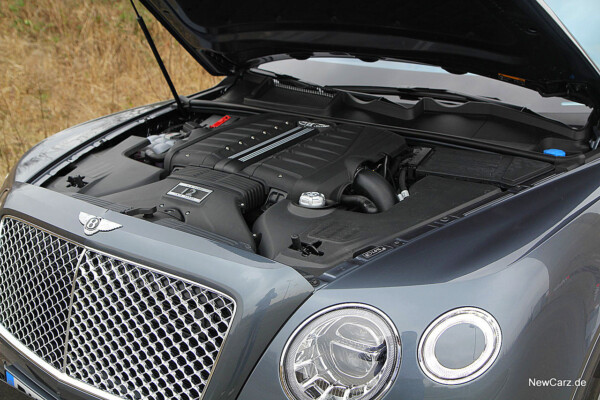 NewCarz-Bentley-Bentayga (2)