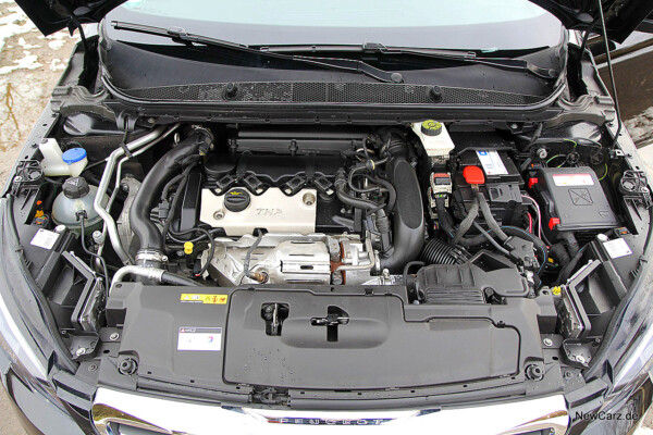 NewCarz-Peugeot-308-GT (33)