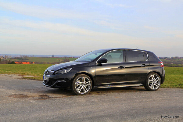 NewCarz-Peugeot-308-GT (48)