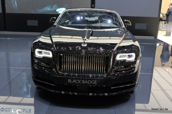 NewCarz-Rolls-Royce-Black-Badge (2)