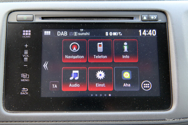 NewCarz-Honda-HRV-Touchscreen