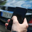 NewCarz-Mercedes-Benz-E-Klasse-Smartphone